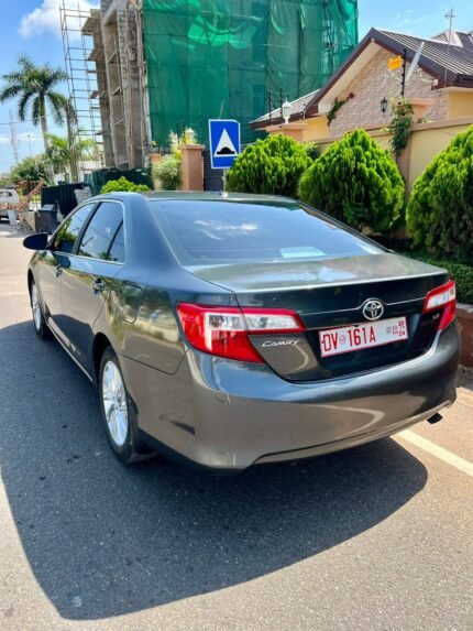 Toyota Camry Le 2012 Model